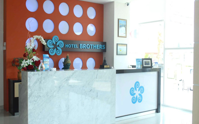 Hotel Brothers Solo Baru