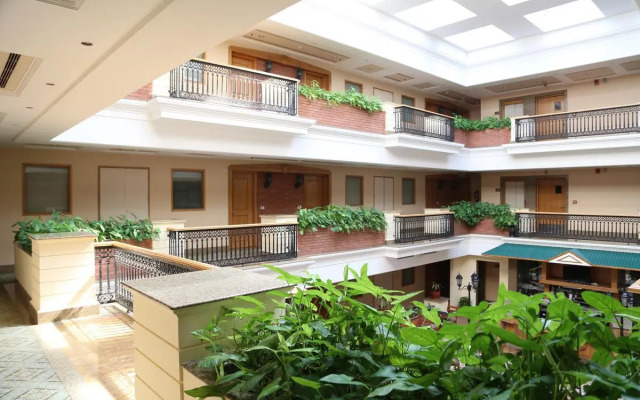 Savoy Suites Noida