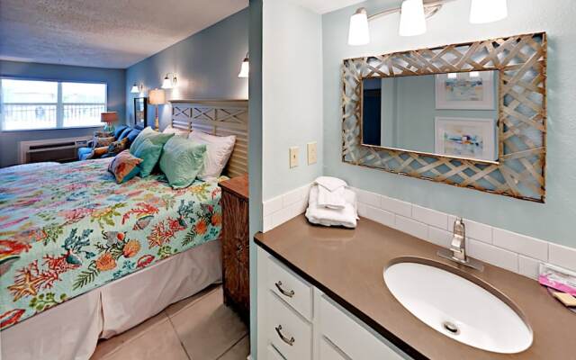 111 Sea Breeze - 1 Br Condo