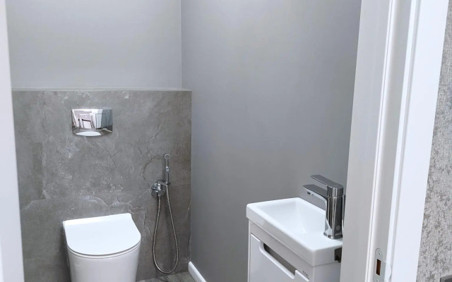 Origami на улице Генерала Буткова 20