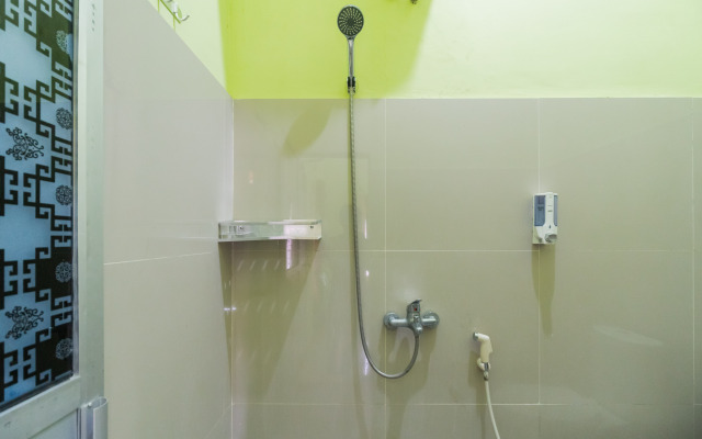 RedDoorz Syariah Near Hot Water Boom Solok Selatan