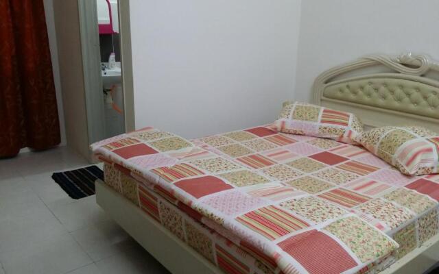 Cameronian Muslim Homestay