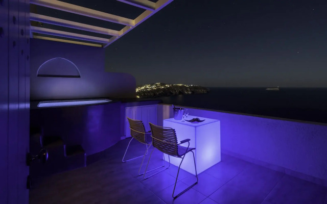 Caldera's Dolphin Suites