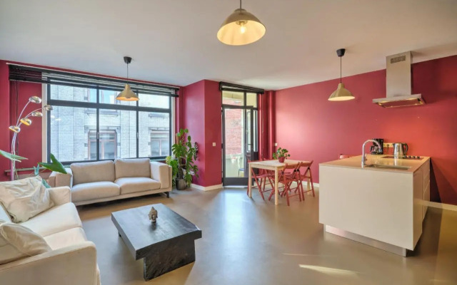 Apartment with Rooftop Terrace in the Heart of Antwerp