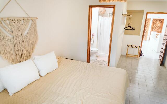 Ahava Hotel