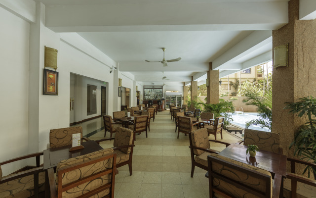 Smiling Hotel