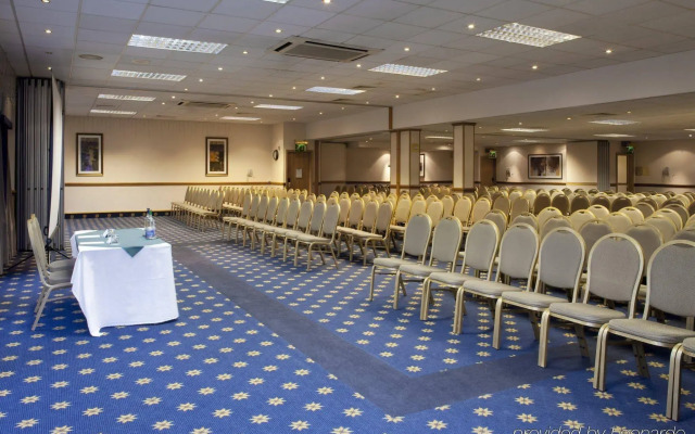 Holiday Inn Leeds Garforth by IHG