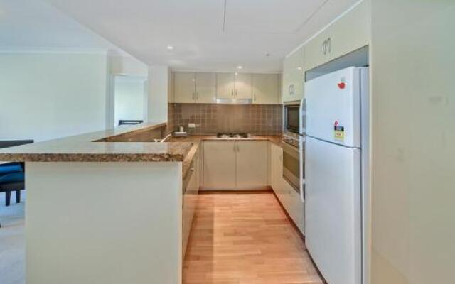 Astra Apartments Chatswood - Brown Street