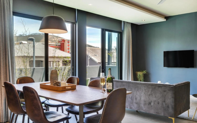 Urban luxury in the East Precinct