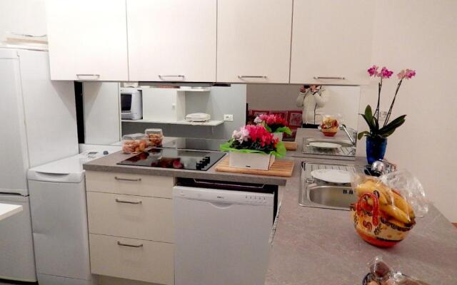 MODERNE 3 PIECES 30 m CROISETTE