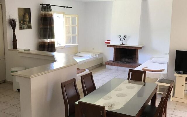 Pleasant Holiday Home in Piscopiano with Private Pool