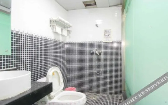 Urumqi Beiyuanchun Express Hotel (Kexi Road Branch)