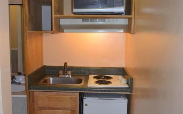 Fort Eustis Inn