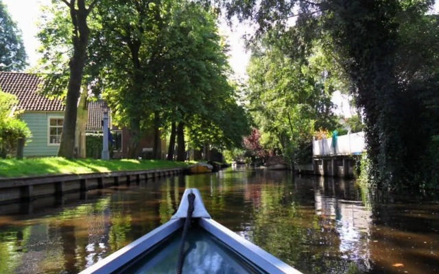 B&B Bed In Waterland