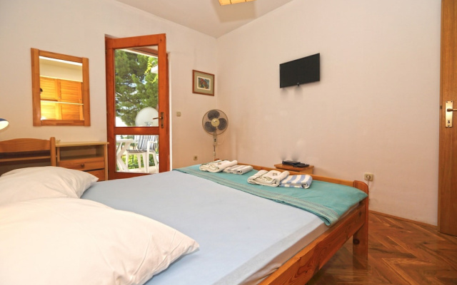 Apartments Josip