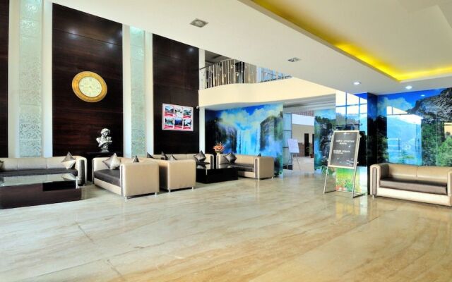 The Prince - A Lake Facing Resort and Spa