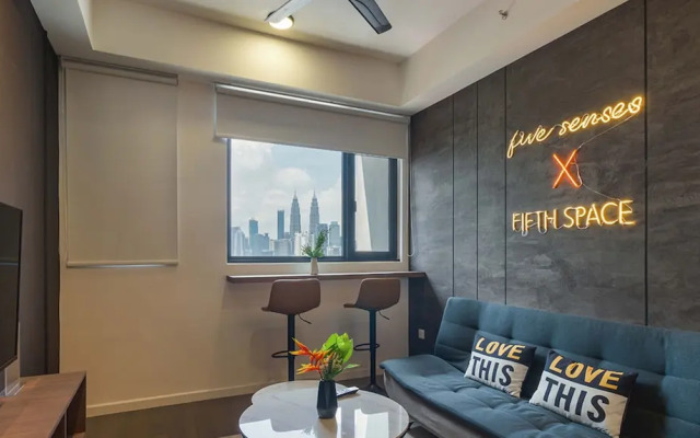 Chambers Residence, Sunway Putra Mall