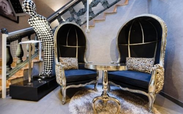 RQ Boutique & Unique Hotel