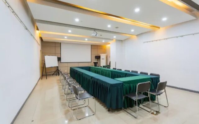 Jinjiang Inn Select Wuhan International Expo Center Maying Road Metro Station