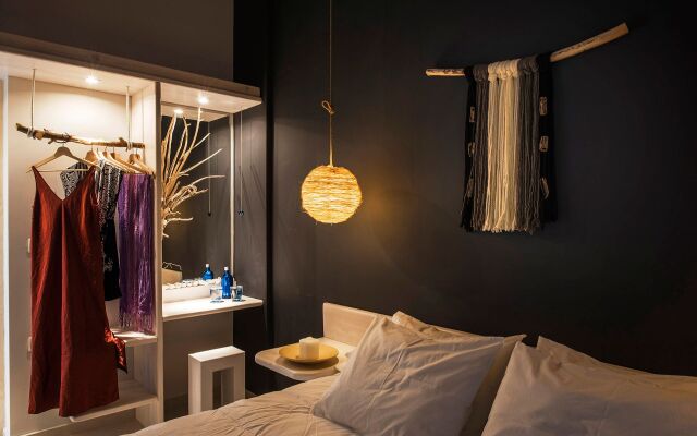 Bohemian Blue Crete