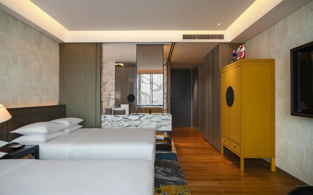 Renaissance Hangzhou Northeast Hotel