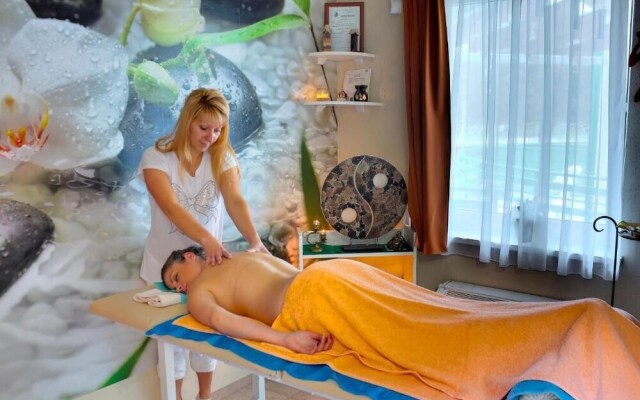 Aqua Therm Hotel