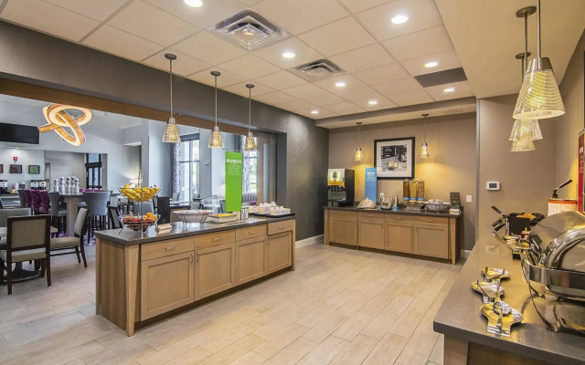 Hampton Inn & Suites Dallas/Richardson