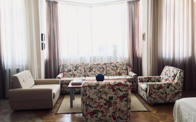 Studio Apartment Near Rustaveli Avenue