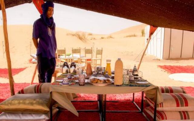 Sahara Luxury Camp