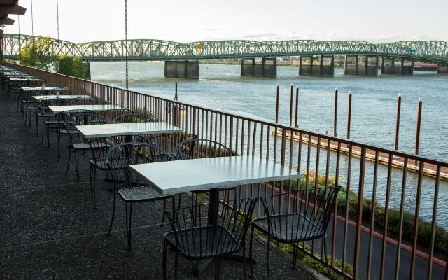 Holiday Inn Portland - Columbia Riverfront, an IHG hotel