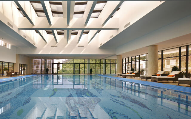 Crowne Plaza Huangshan Taiping Lake