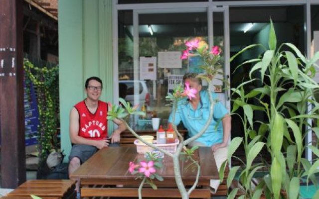 Aham Backpackers Hostel - Adults Only