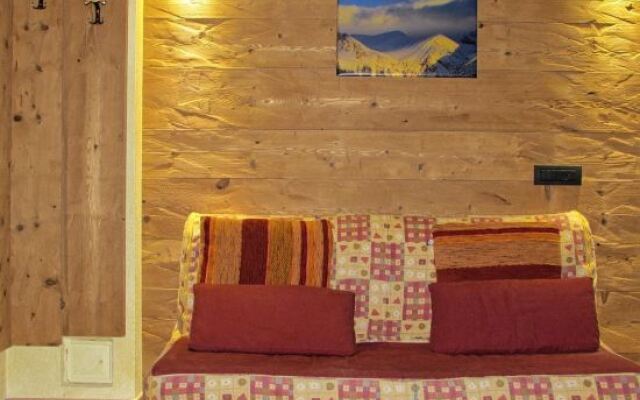 Chalet Nano