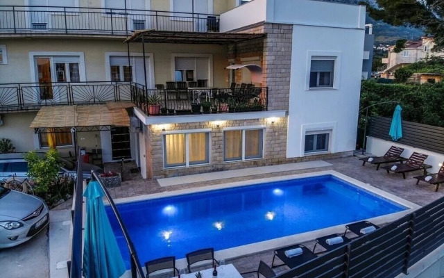 Zdene - Private Pool - A1