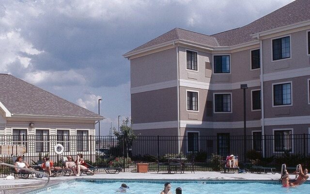 Staybridge Suites Lincoln I-80