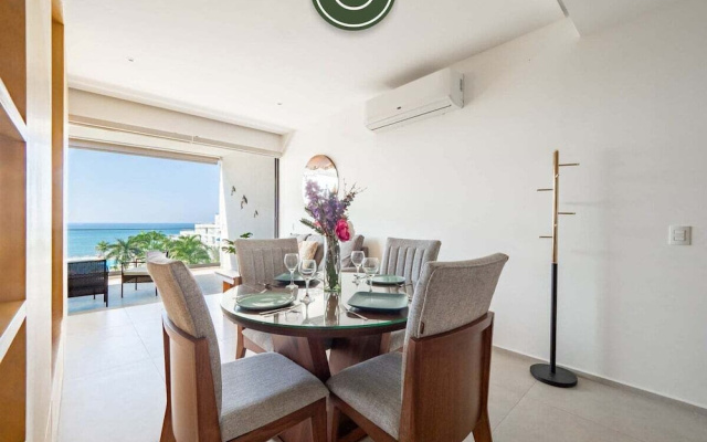 Oceanview 1 BR Condo - Private Beach - Pools