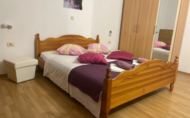 Holiday house Sandra - with pool : Makarska. Riviera Makarska
