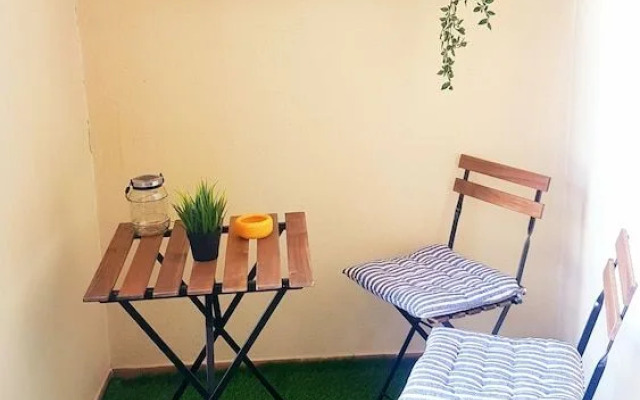 Bombay Backpackers DXB - Adults Only