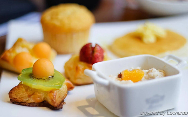 Holiday Inn & Suites Makati by IHG