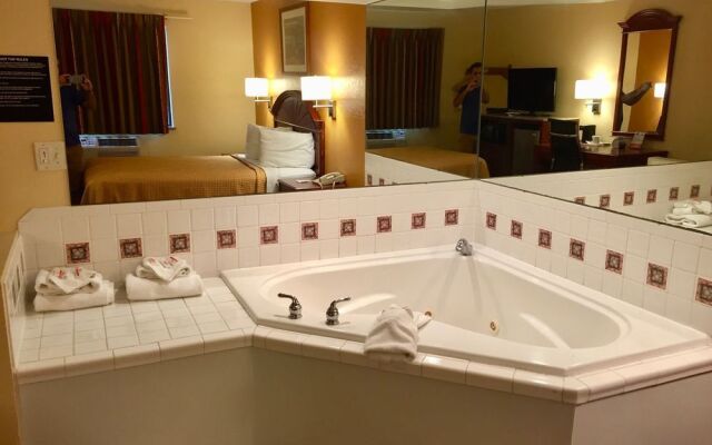 Travelodge Muskegon