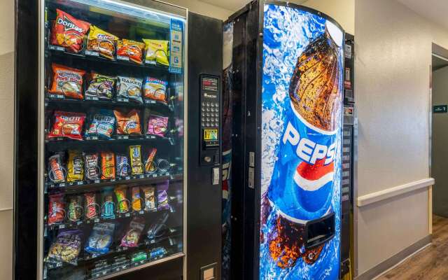 Extended Stay America Select Suites - Indianapolis - West