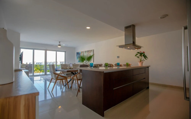 Casa Sky Penthouse Mareazul 2 Bedroom Condo by RedAwning