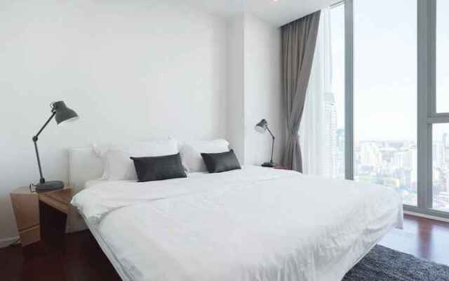 Hyde Sukhumvit 11 By Favstay