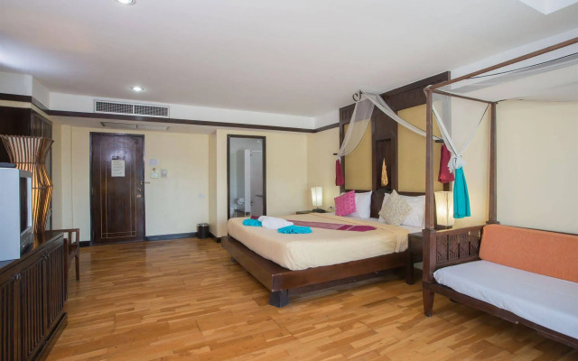 OYO 255 The Ocean Hotel Patong