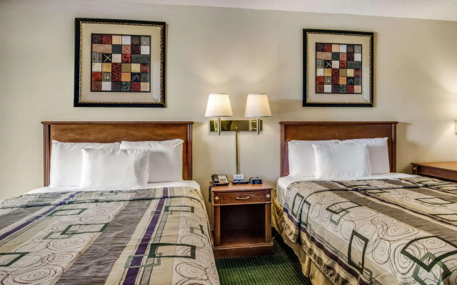 Rodeway Inn & Suites