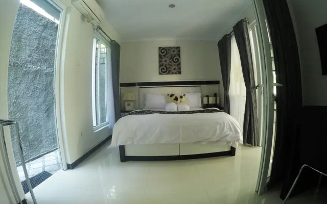 Rumah Kecil Jatirejo