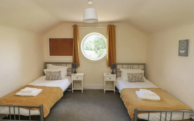 Hillside Lodge