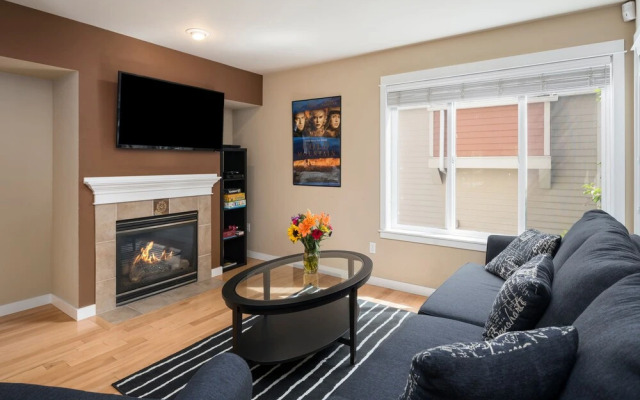 Seattle Vacation Home: Life's A Mountain