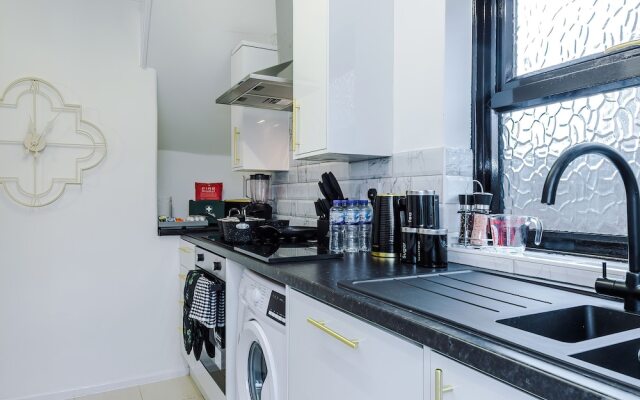 New 2 Bed House Merseyside Sleeps 5