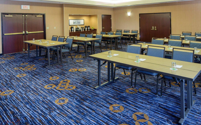 Courtyard by Marriott Raynham